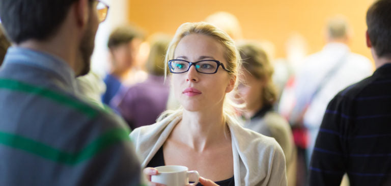 9 Ways To Start A Conversation With Someone At A Networking Event